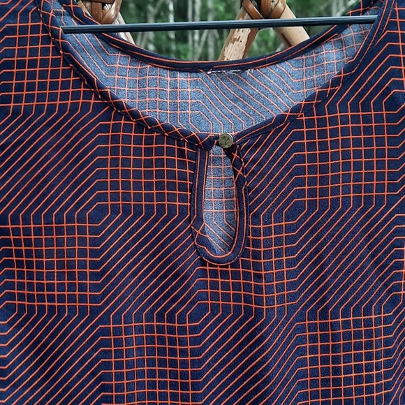 🍀3/15 Short Sleeve Midi Dress - Picture 4 of 5